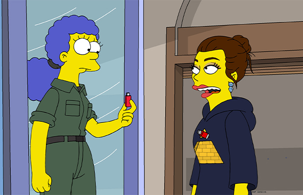 ＃5 「恐怖のツリーハウスXXXIV」より カイリー・ジェンナー（右・本人役）1